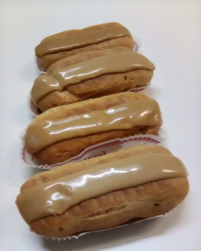 Eclair café